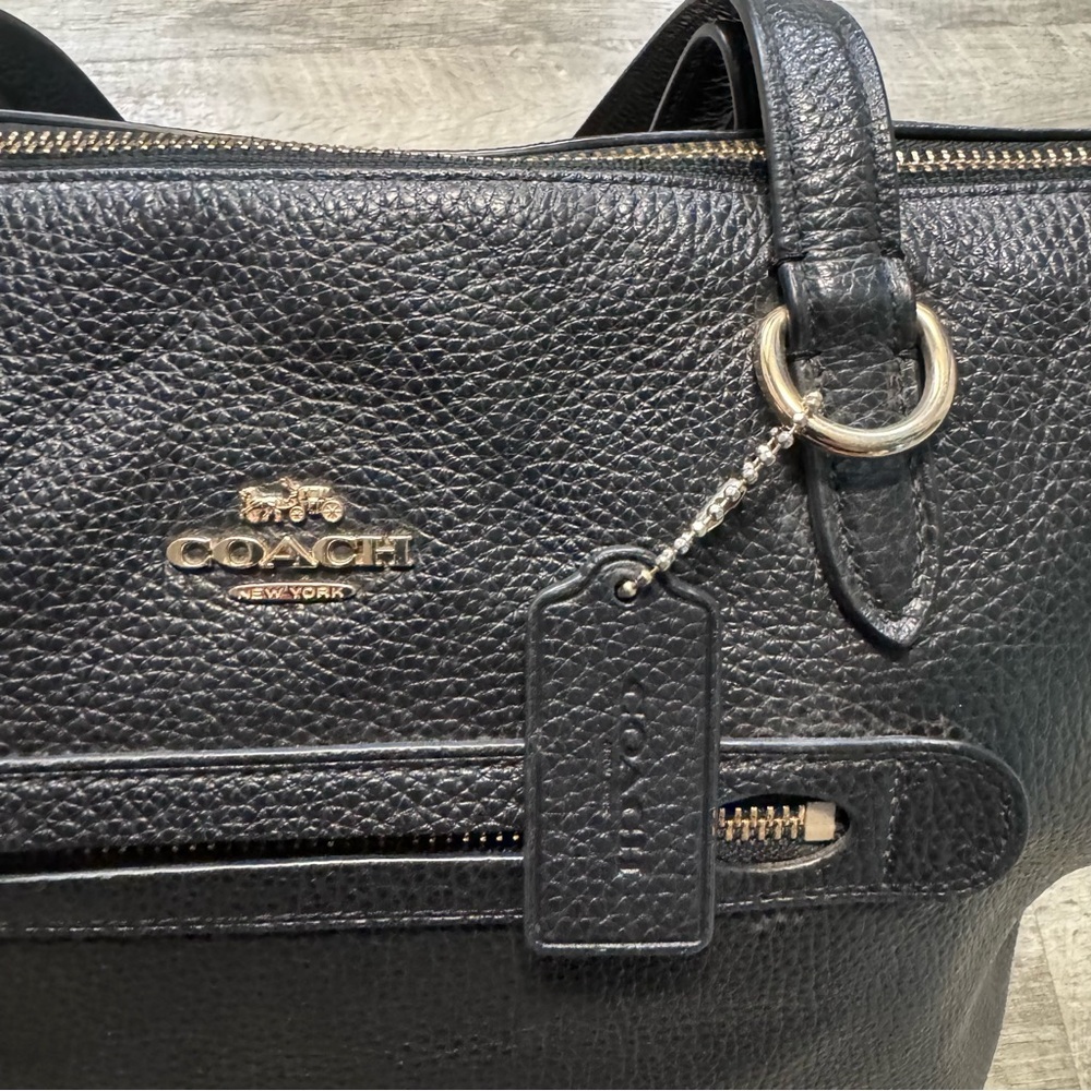 Coach Taylor Tote Light Gold/Black Pebble Leather Zip Top Closure Purse - Picture 5 of 14